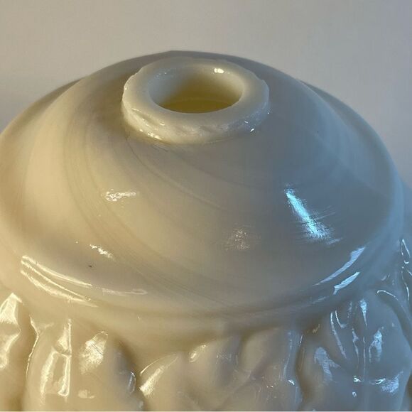 Vintage ALADDIN Alacite Glass Table Lamp Light Cream Floral ORNATE leaf motif - Picture 4 of 13